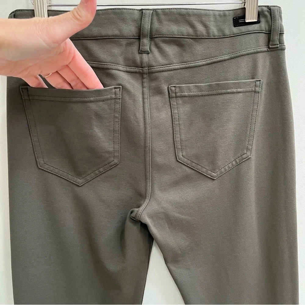 Stitchfix Liverpool olive green button front ponte knit skinny pants size 6